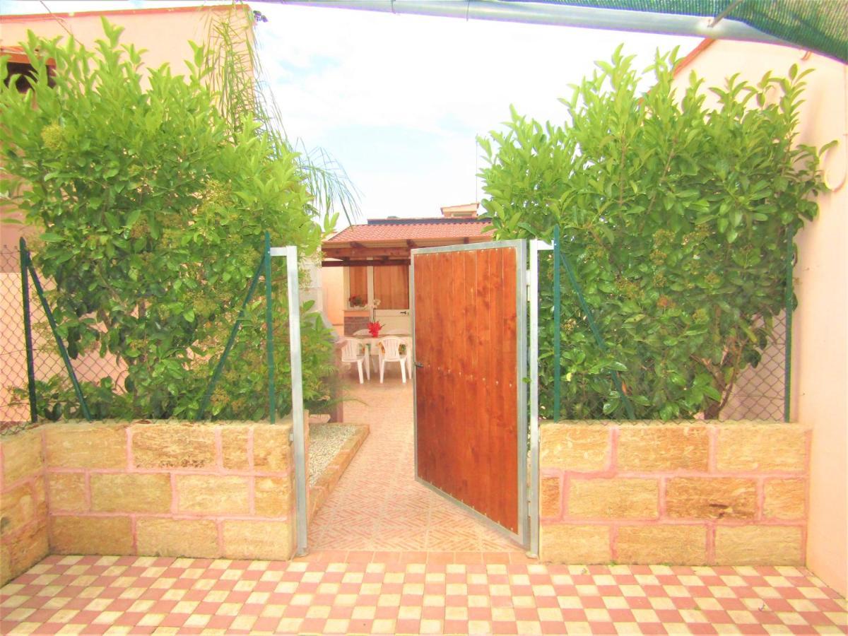 Villetta Climatizzata Mar Torre San Giovanni Ugento Dış mekan fotoğraf